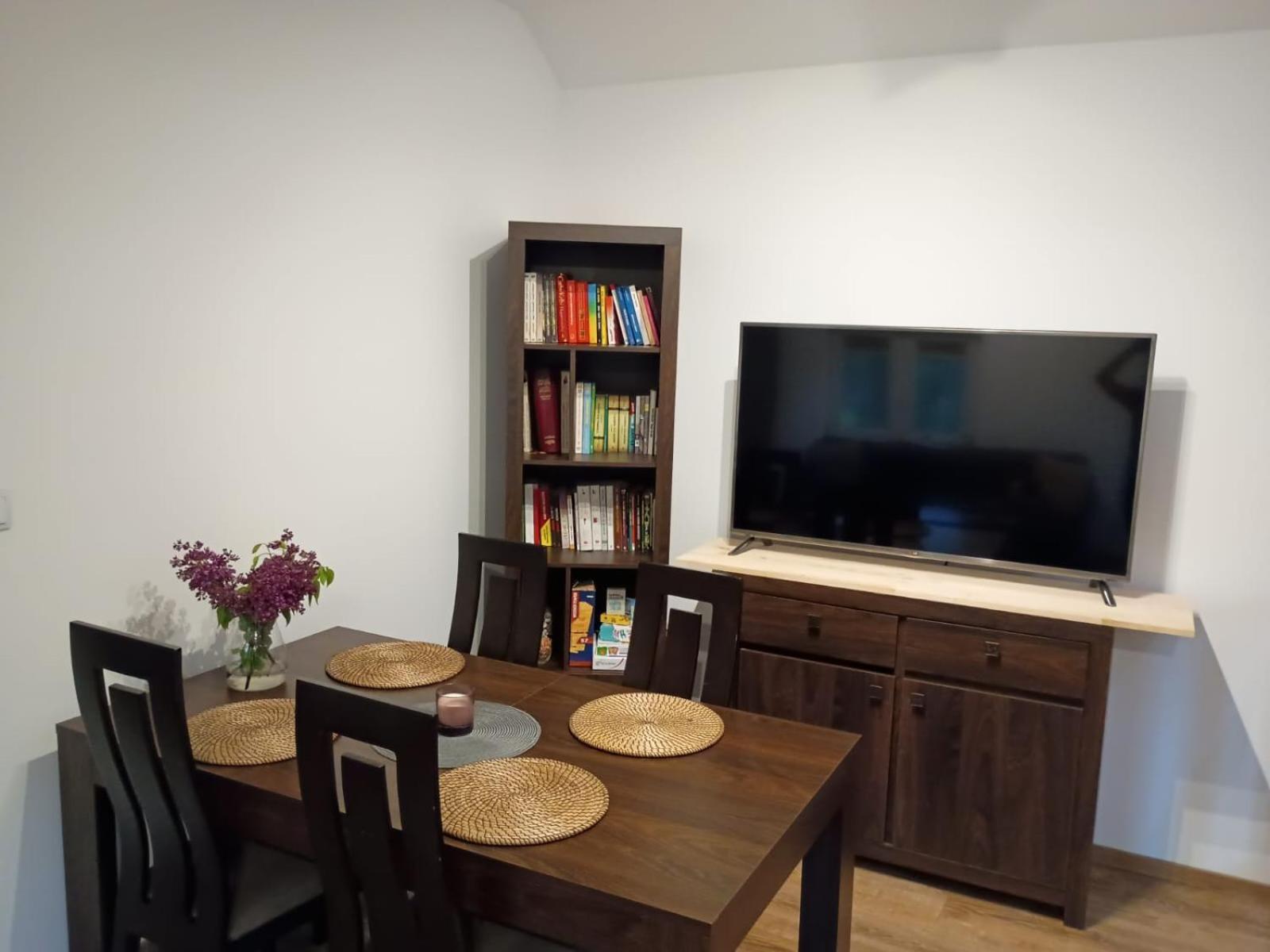 Apartament Pod Lasem Tenczynek Exterior foto