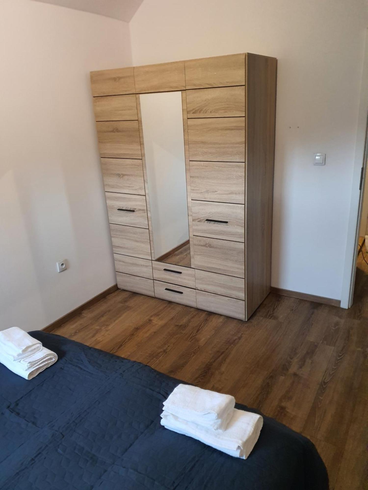 Apartament Pod Lasem Tenczynek Exterior foto